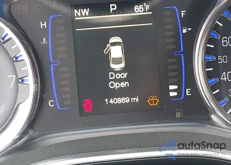 2015 Chrysler 200 Limited z USA, uszkodzony, nr VIN 1C3CCCAB6FN708372